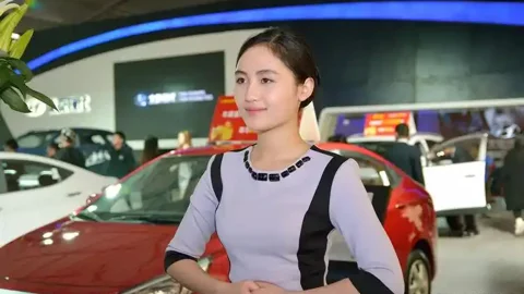 俄罗斯苏-75绝杀战机测试